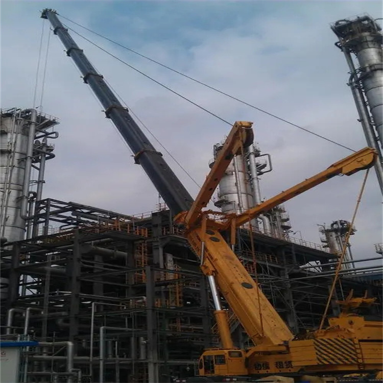 江州吊板房的吊车